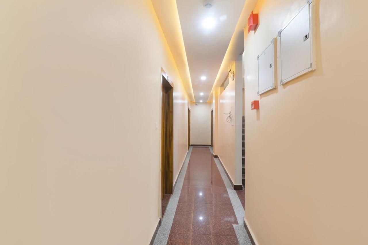 Hotel Fabhotel Rudra